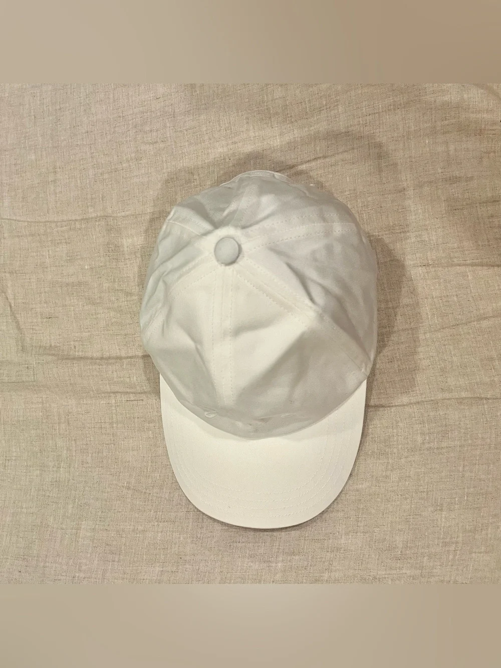 Gucci $590 Venice Embroidered Logo Baseball Cap